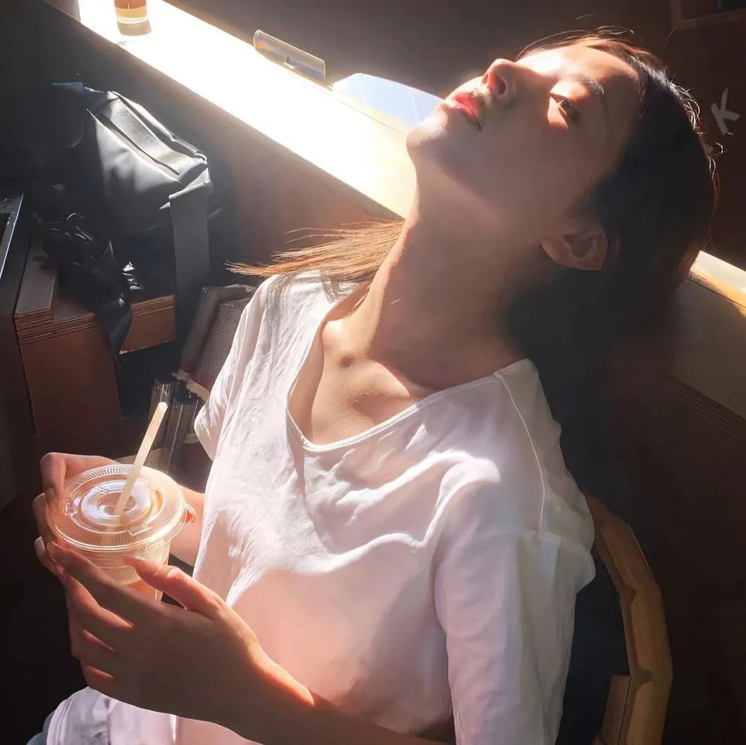 沉闷苦夏